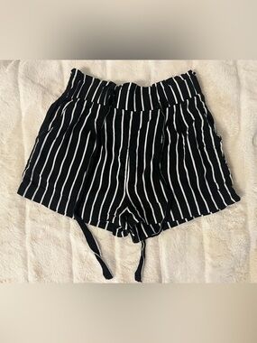 Black and White Striped Shorts with Tie